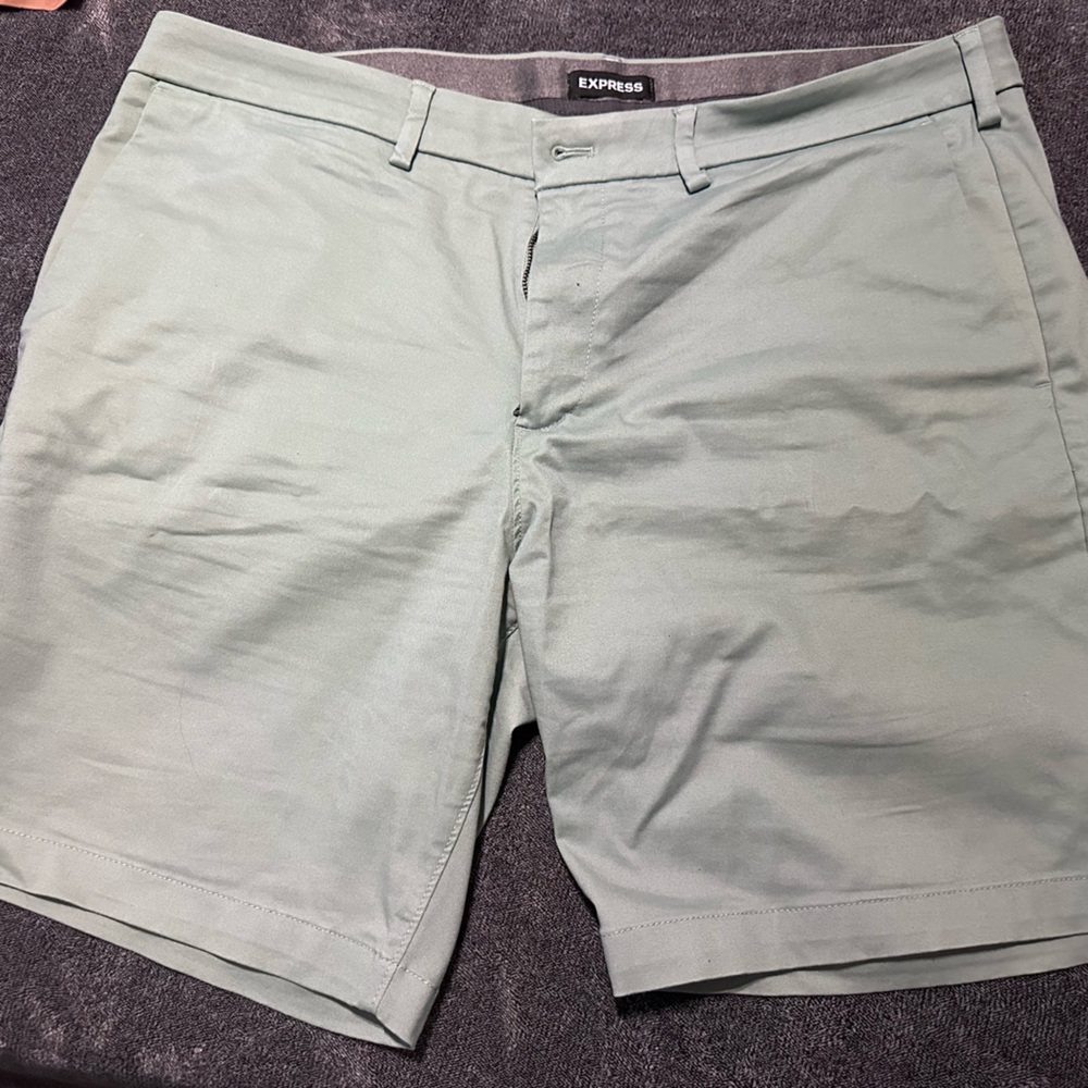 Express Shorts